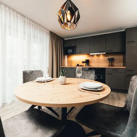 Apartment Living Mountain *