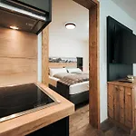 Living Mountain דירה