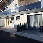 Living Mountain * טאנהיים