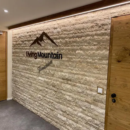 Living Mountain تانهايم